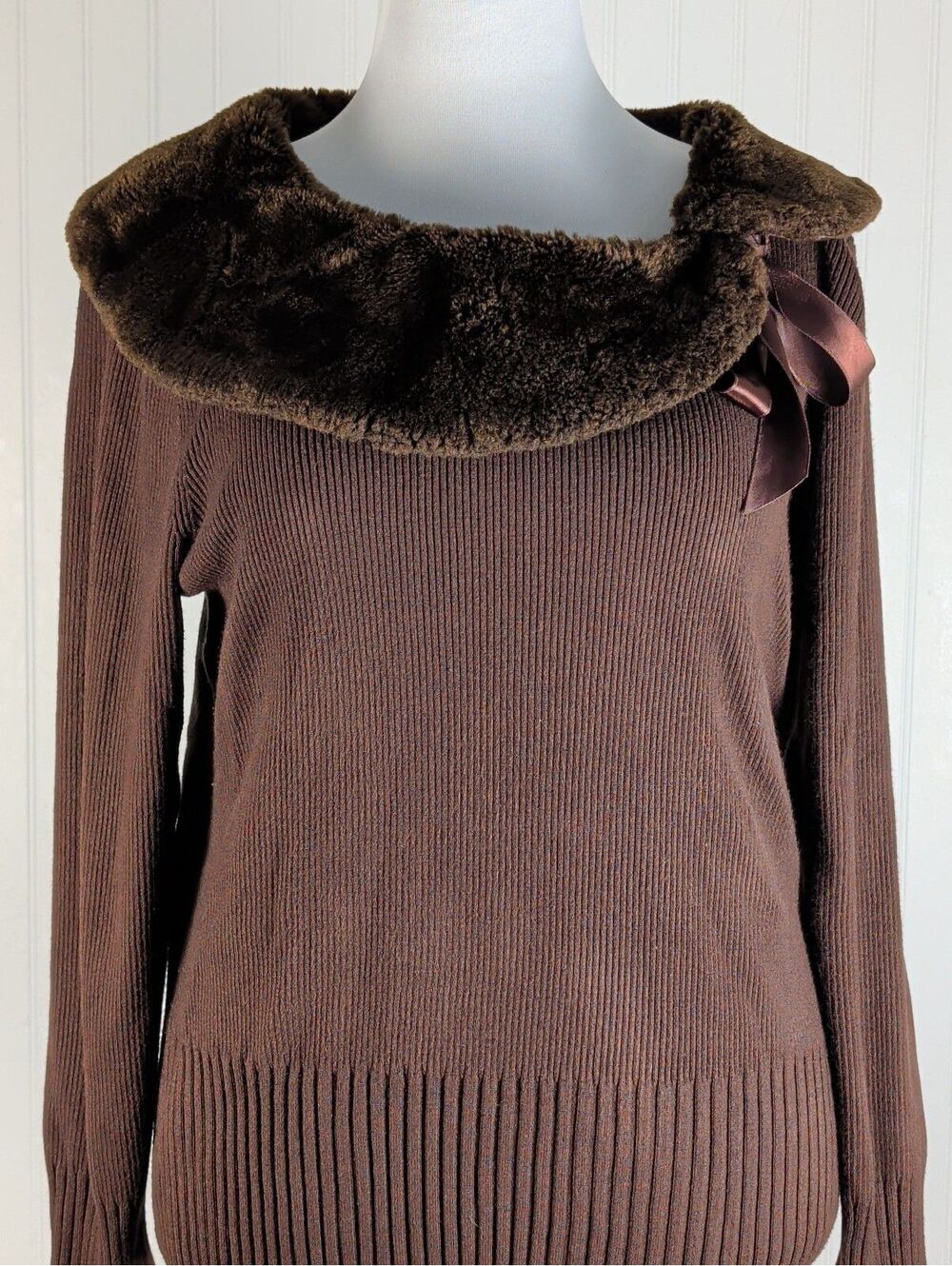 Apt. 9 Chocolate Brown Ribbed Knit Sweater with Faux Fur Collar & Bow